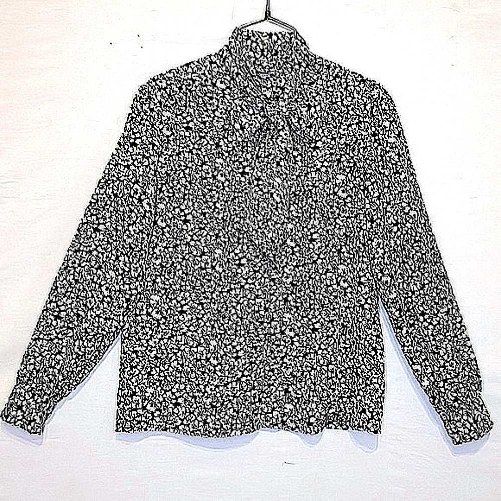 Vintage COUNTRY SOPHISTICATES BY PENDLETON Blouse with Tie
